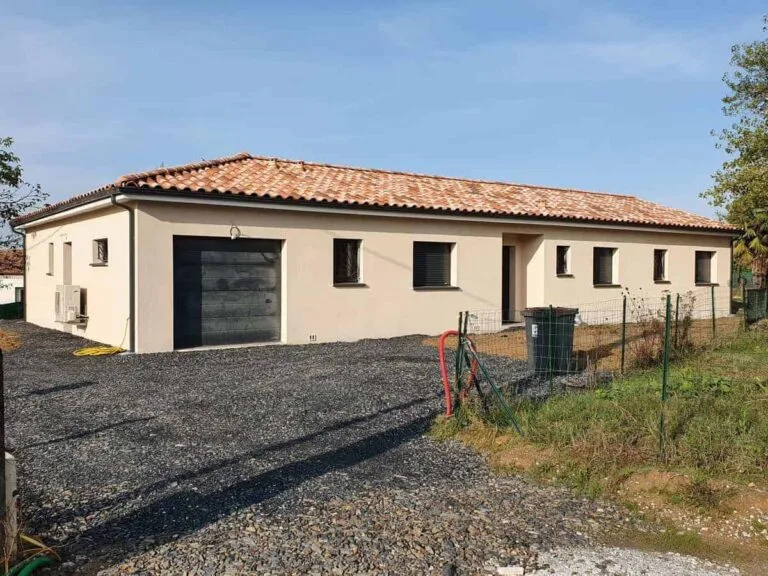 Maison sur LESCURE